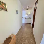 Apartament In 27418