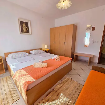 In 27418 Apartman Novi Vinodolski