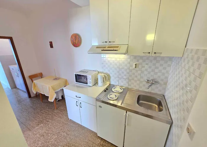 Apartmán In 27418 *